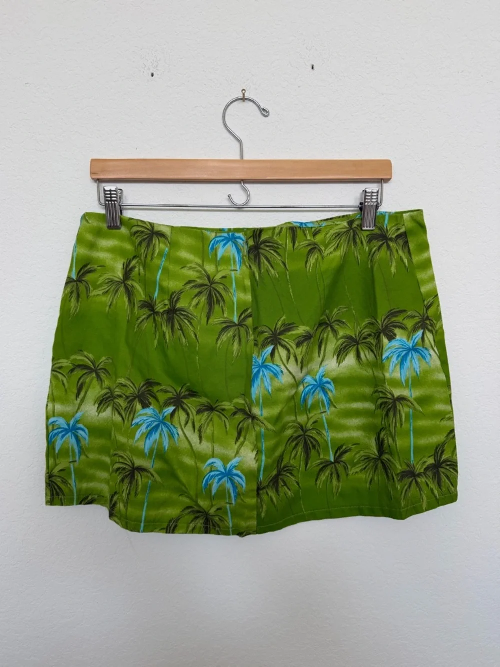 Lisa Says Gah Mini Skirt Size Large Green Tropical Vacation Beach - Picture 2 of 5